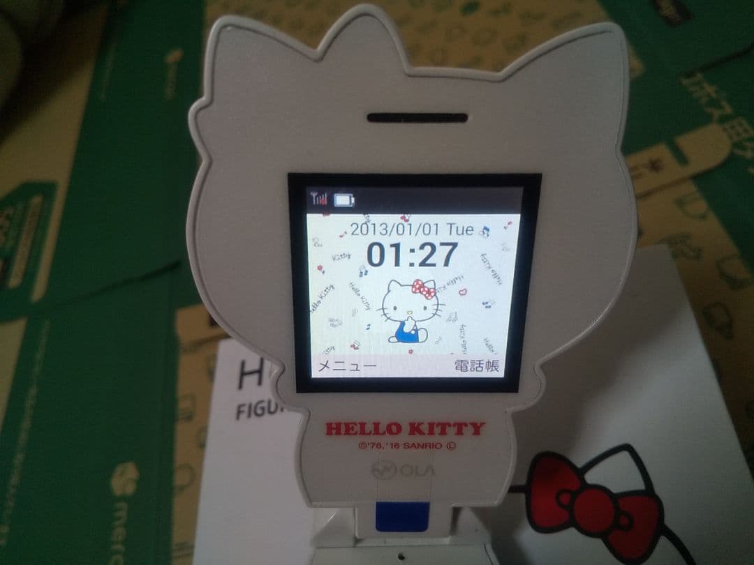 希少！ハローキティ♡ SIMフリー 折りたたみ式 携帯電話 キティちゃん