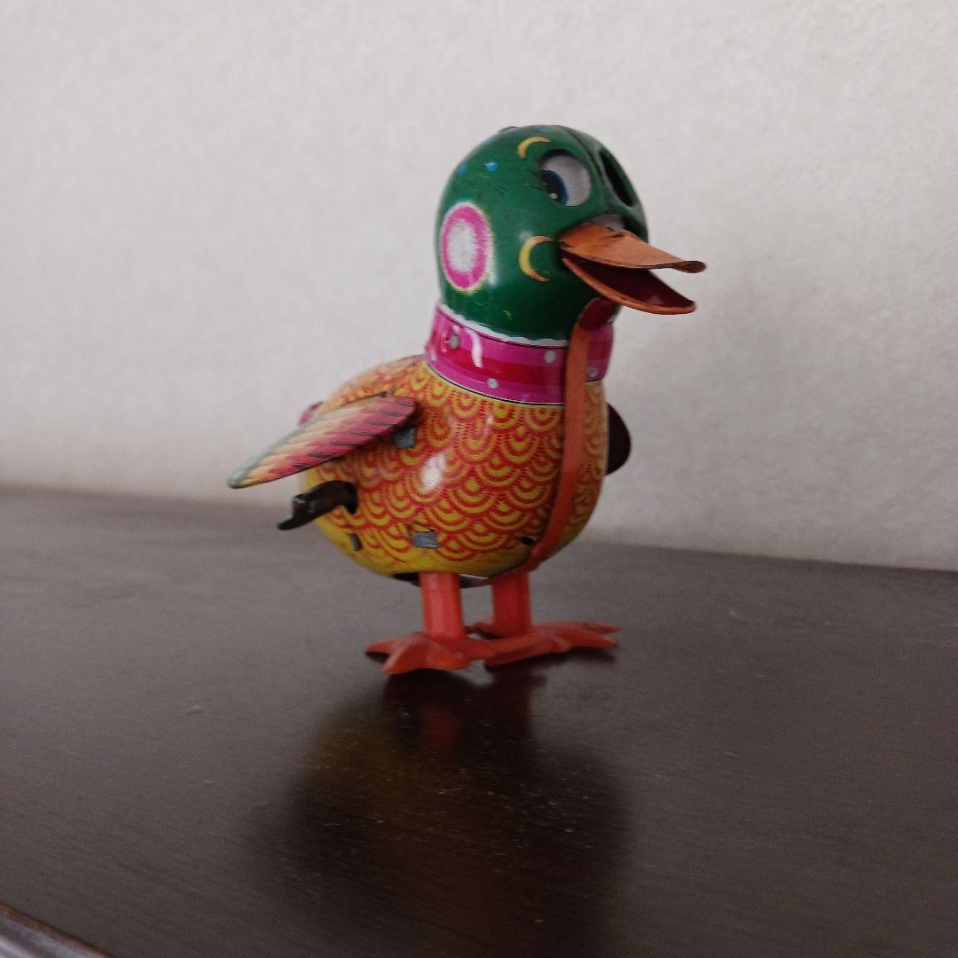 ブリキの鳥玩具 ゼンマイ式 当時物 JAPAN - メルカリ