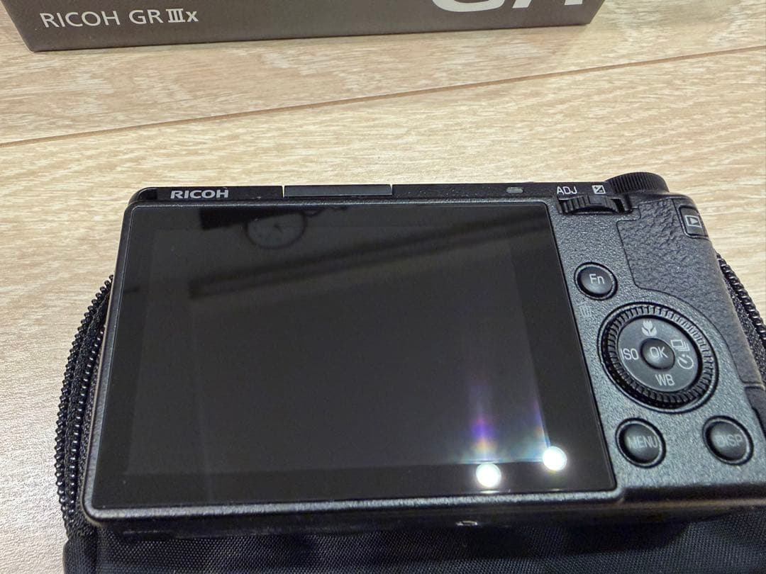 RICOH GR IIIx 3年保証 2026年2月購入 ポーチ付 - メルカリ