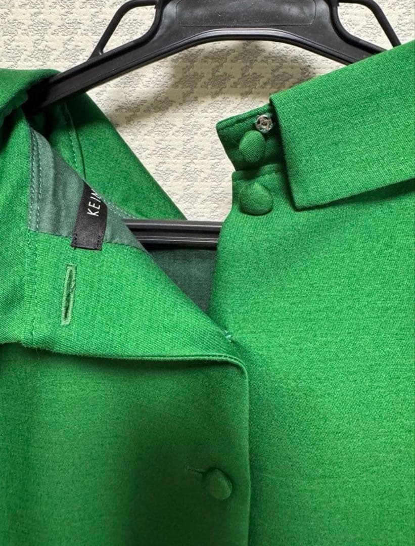 ピ*コ様 ケイナリタ☆美品☆トップス☆グリーン☆38