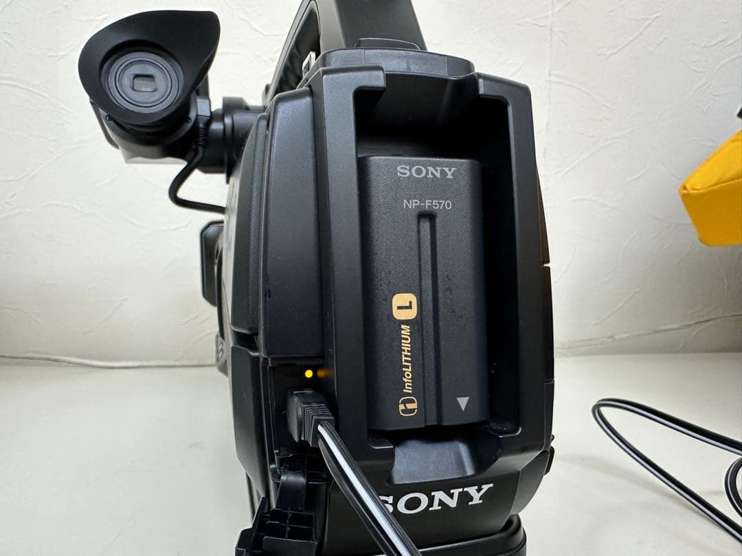 SONY ビデオカメラ [HXR-MC2000J] AVCHDカムコーダー - メルカリ