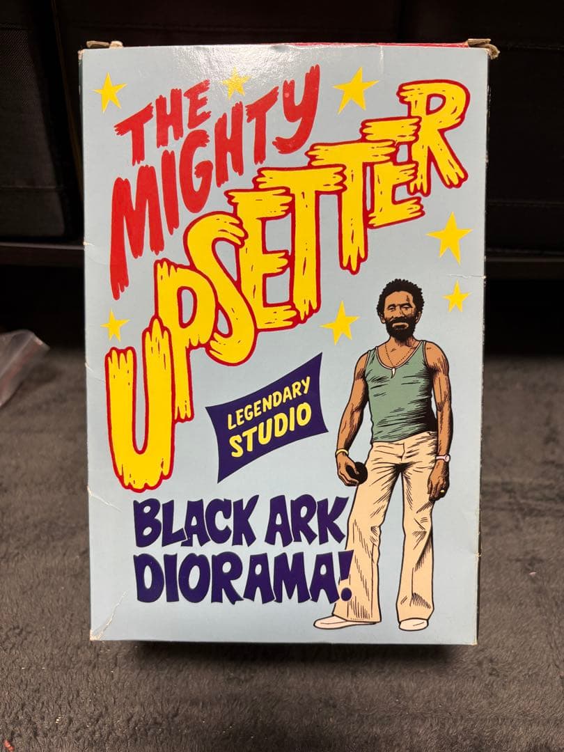 HMV Record Shop限定カラー(ピンク) Lee Perryフィギィア - メルカリ