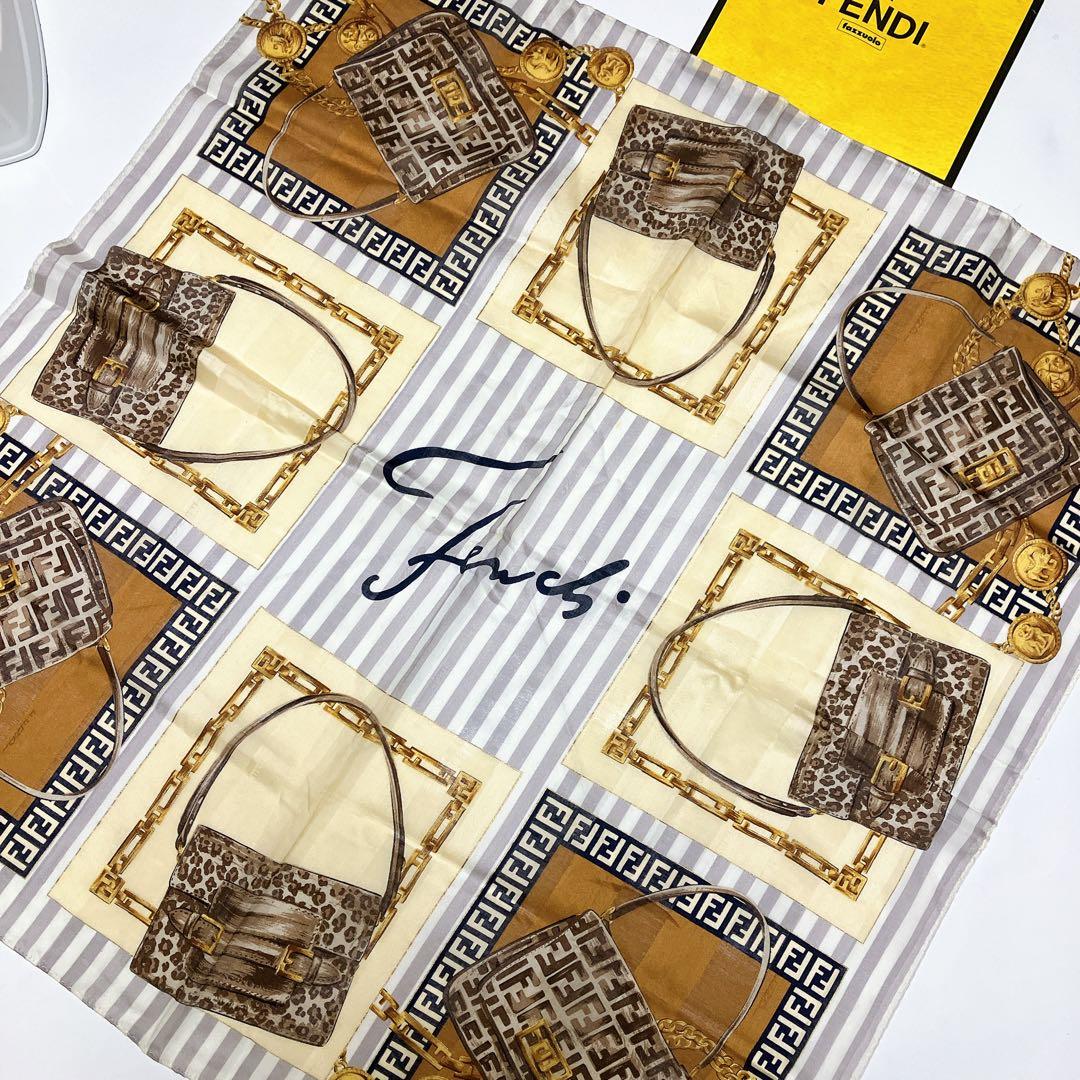 FENDI ハンカチーフ／スカーフ 大判 ズッカ バッグ柄 未使用に近い