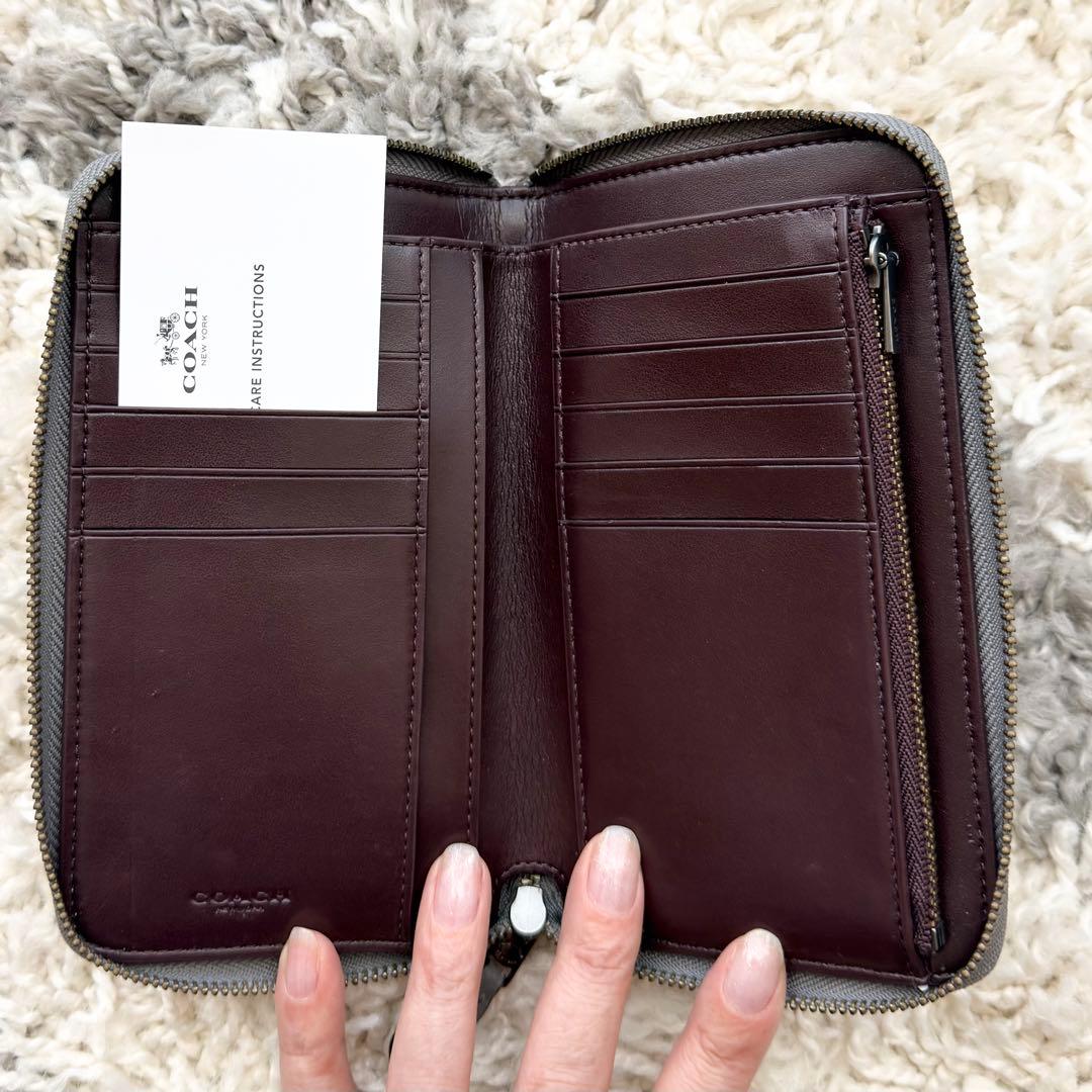 新品未使用】COACH グレー スタッズ 長財布 - メルカリ