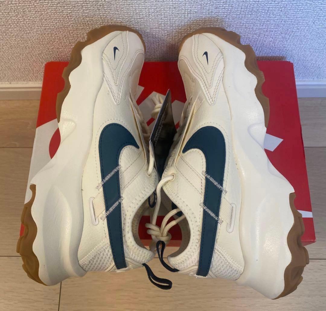 23.5cm【新品】NIKE WMNS TC 7900 ナイキ TC7900