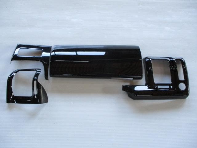 Althea様　ステップワゴン RK1/2/5/6 ピアノブラックパネル