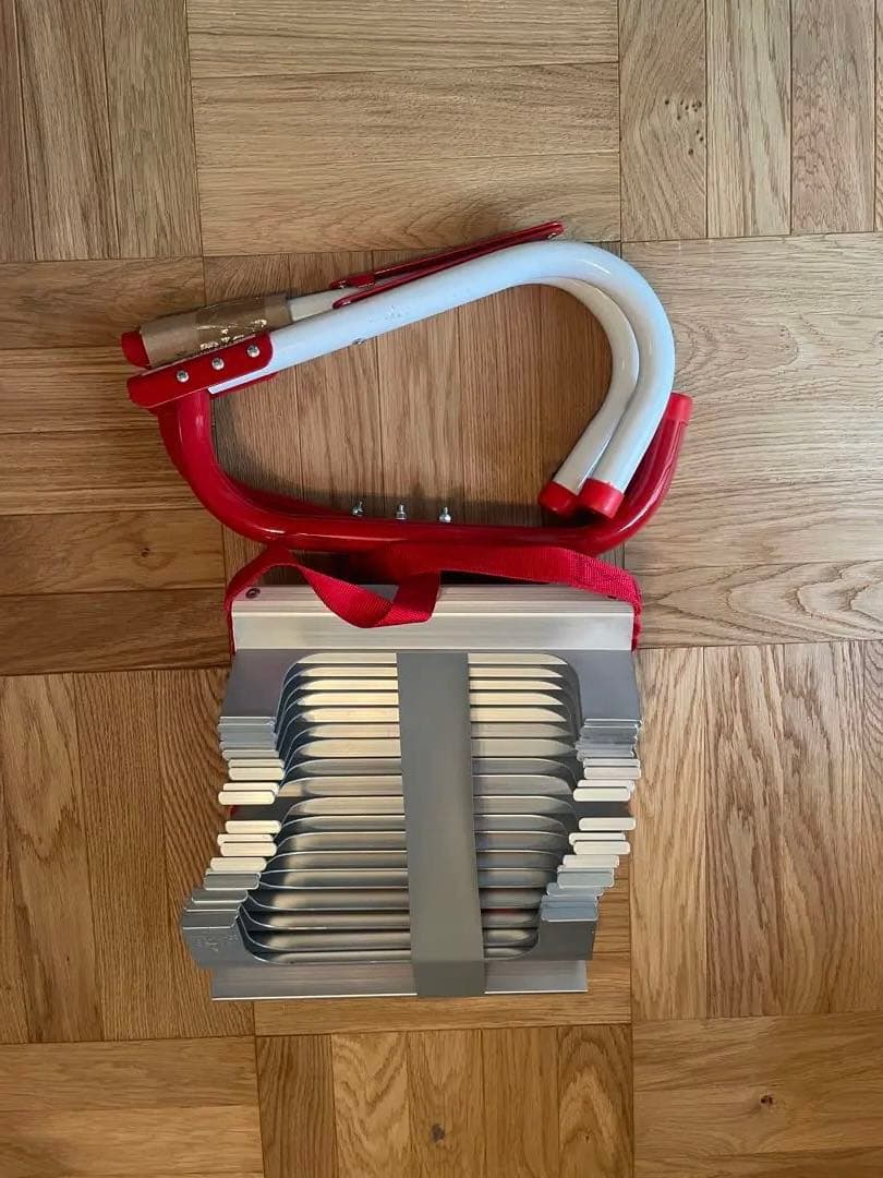 【未使用】Kidde 災害避難はしご 3階用(7.6m) コンパクト収納タイプ