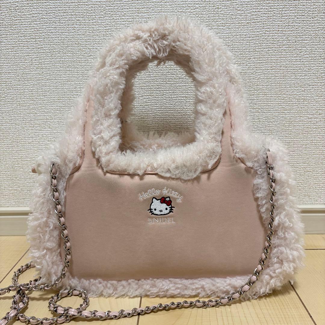SNIDEL【HELLO KITTY】コラボ バッグ（WEB限定色） - メルカリ
