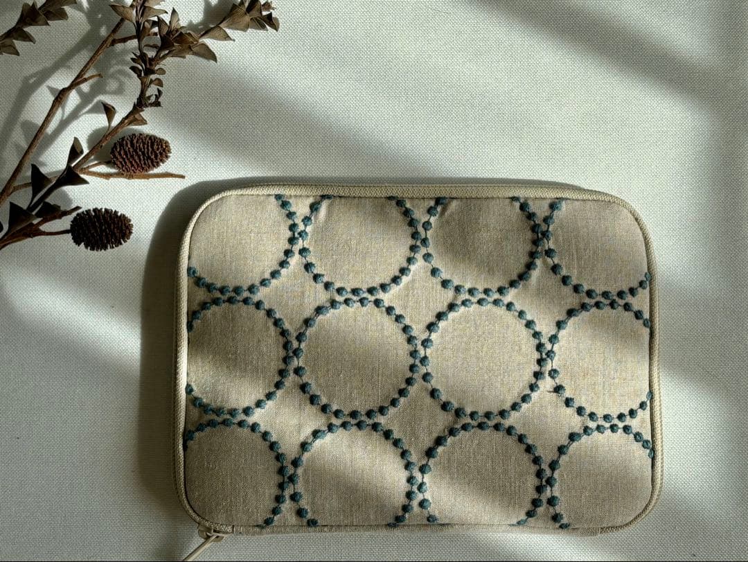 【マルチケース】ミナペルホネン タンバリン ベージュ〜母子手帳などの収納に 0_c71f9268297f1685c30c50be4890