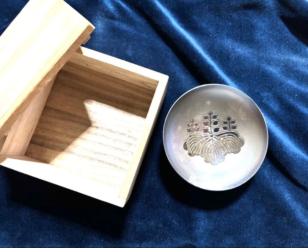 【消防庁長官桐紋 記念銀杯 SILVER 造幣局刻印 69.53g 】桐箱入り