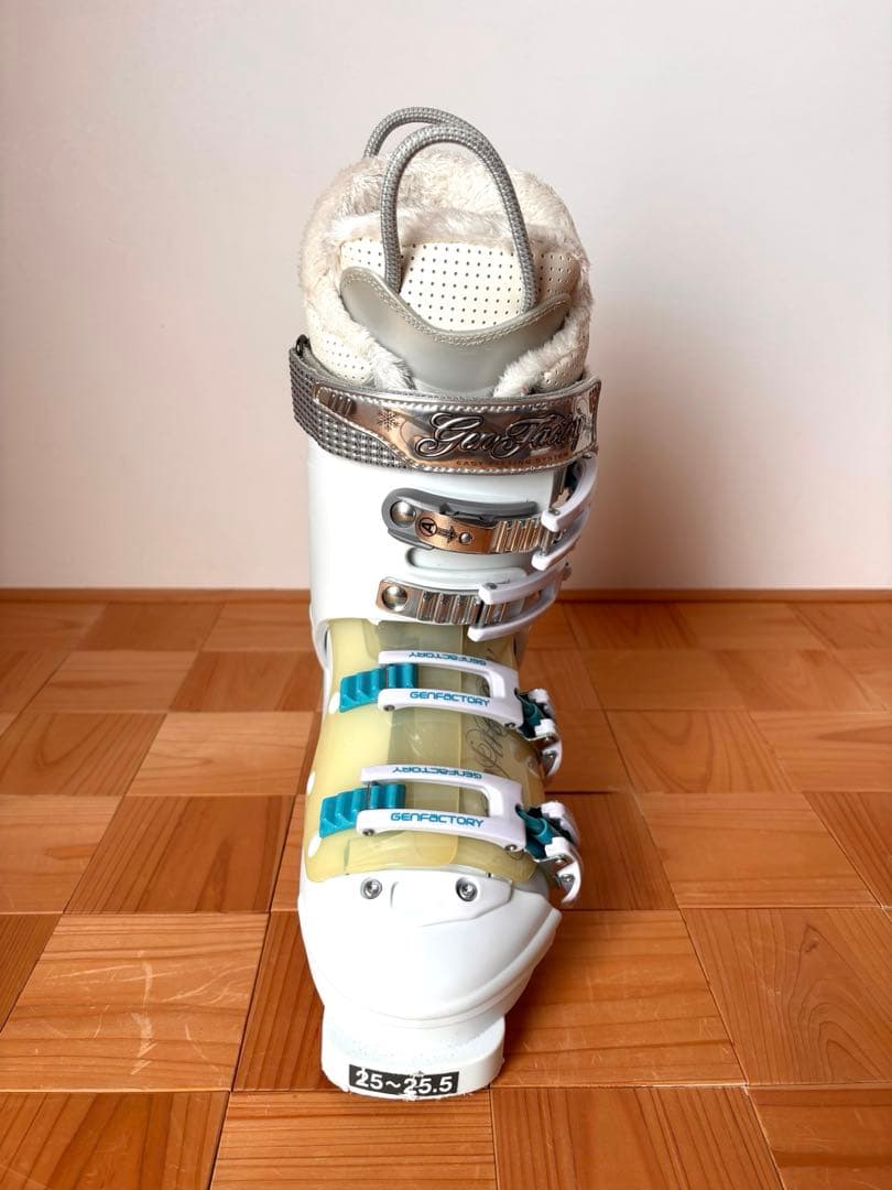 GENFACTORYスキー ブーツ(女性用) 25~25.5cm ホワイト