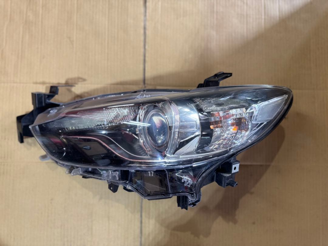 アテンザ 左ヘッドライト マツダ（Mazda） アテンザ GJ LED ヘッドライト 左右 ヘッドランプ AKD