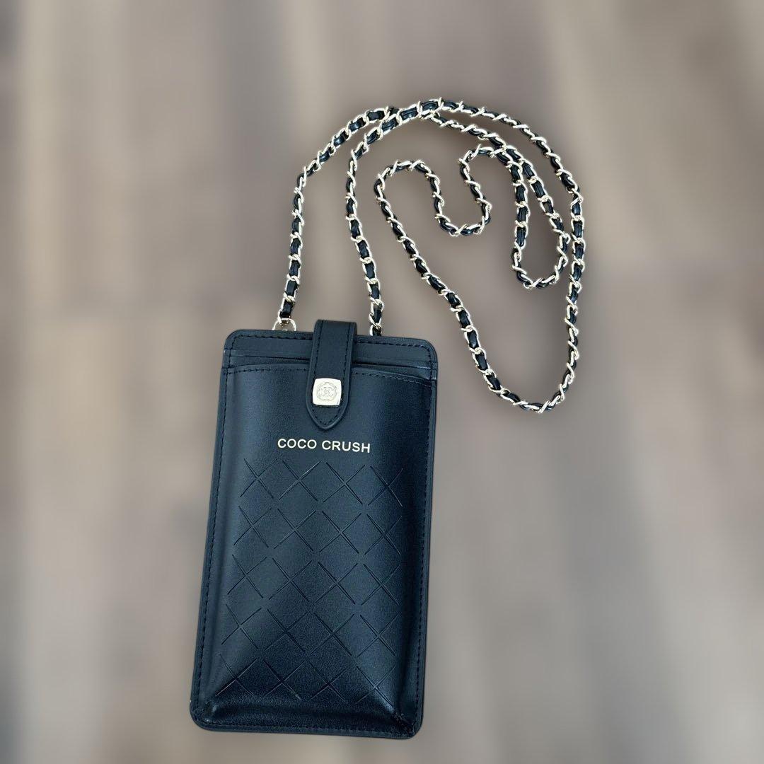 CHANELココクラッシュノベルティケースポーチ ショルダー付き - メルカリ