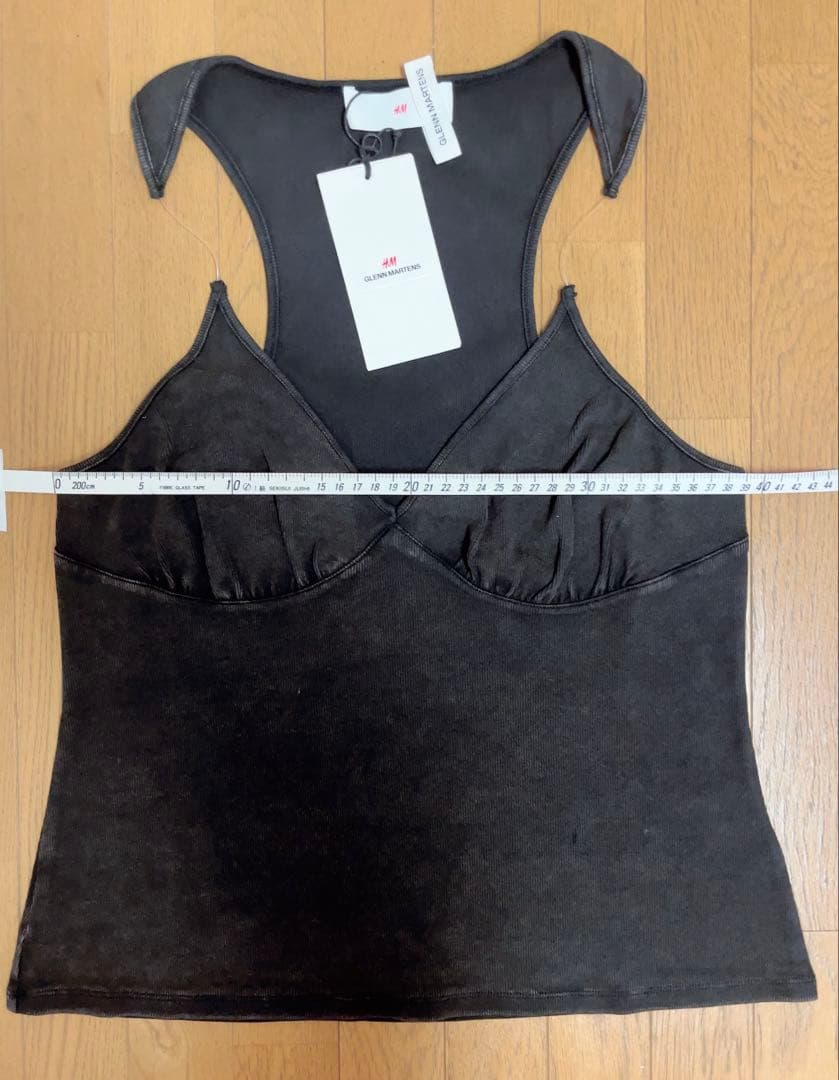 a*a様 H&M GLENN MARTENS リブタンクトップ Mの方も対応可能 - メルカリ