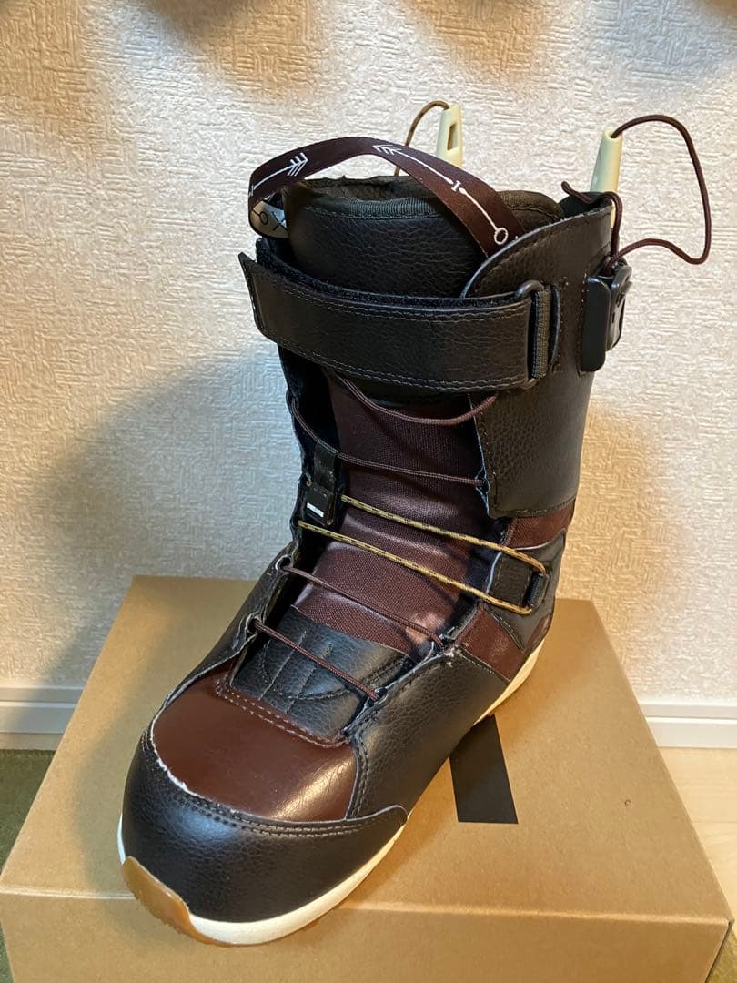 ディーラックス スノーボードブーツ 24.5cm