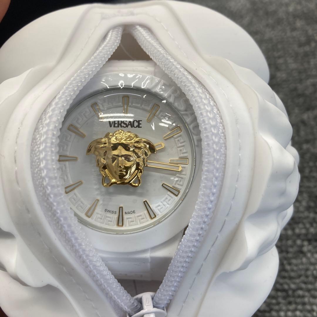 フォロー割 VERSACE ヴェルサーチ ラバーベルトウォッチ 未使用品