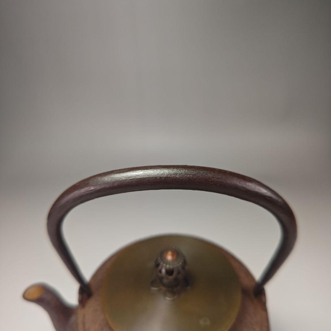 ウ309 鉄瓶『釜師 佐藤浄清造』『肩衝松地紋 鉄瓶 共箱』茶道具 急須