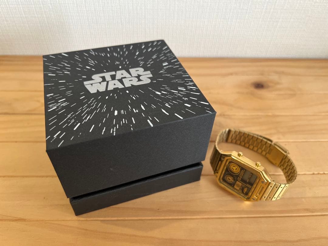 シチズン STAR WARS ゴールド デジタル腕時計 シチズンコレクション』スター・ウォーズの人気キャラクターをデザイン