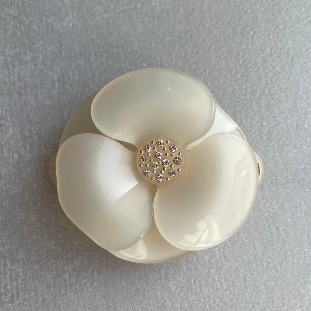 アレクサンドルドゥパリ カメリア ホワイト ピンク バレッタ - メルカリ