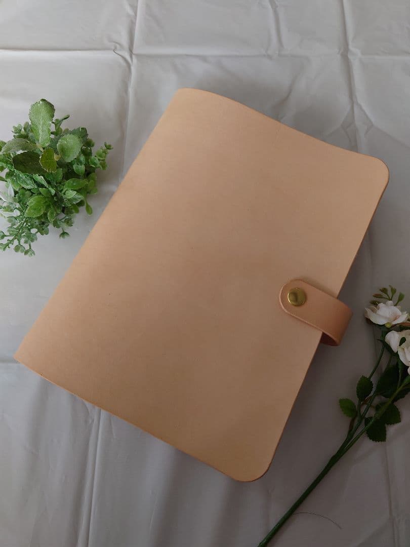 【真鍮と本革のファイル　A4】ルーズリーフファイル　バインダー　アルバム　30穴 真鍮と本革のファイル A4】ルーズリーフファイル バインダー アルバム