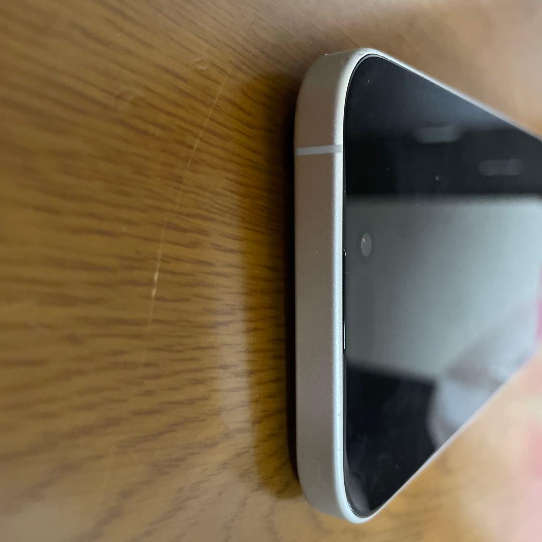 Apple iPhone 16 ホワイト 本体 バッテリー容量100％ 箱あり - メルカリ