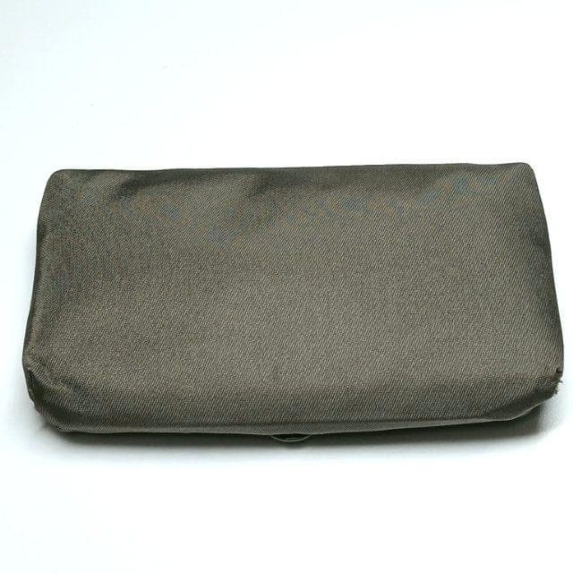 プラダ ティッシュケース ポケットティッシュ ナイロン カーキ 三角