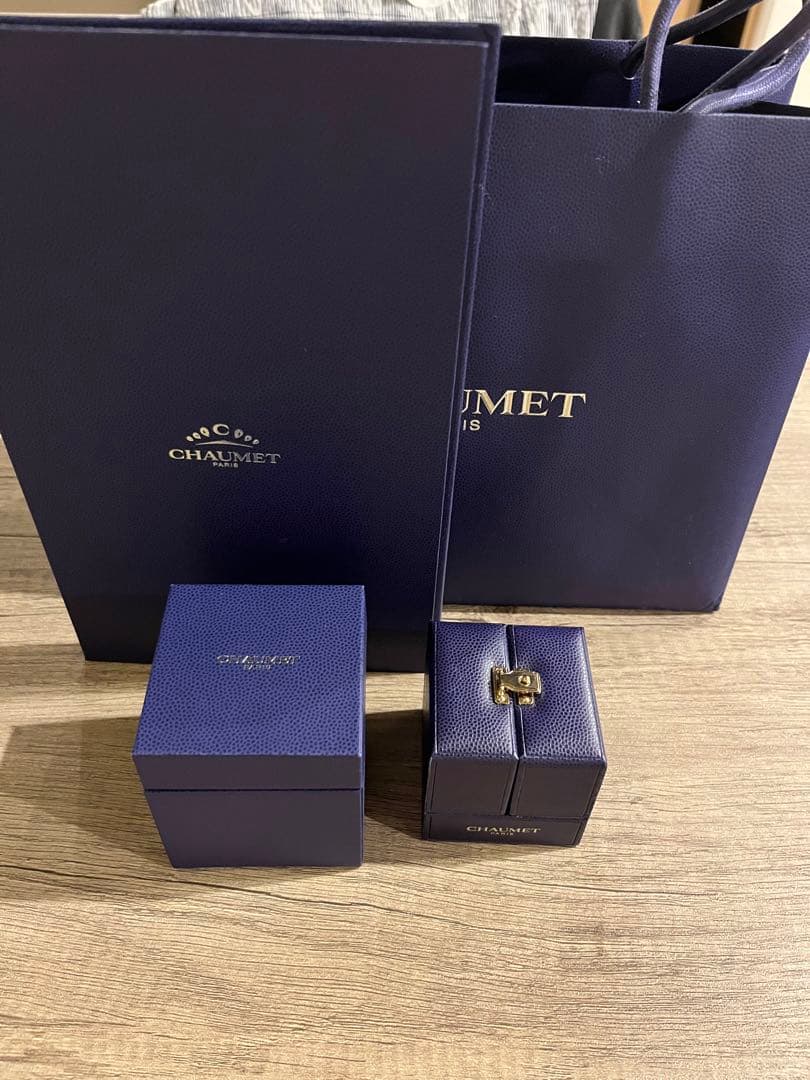 oube様専用 CHAUMET ショーメ セレナード 婚約指輪 新品未使用 - メルカリ