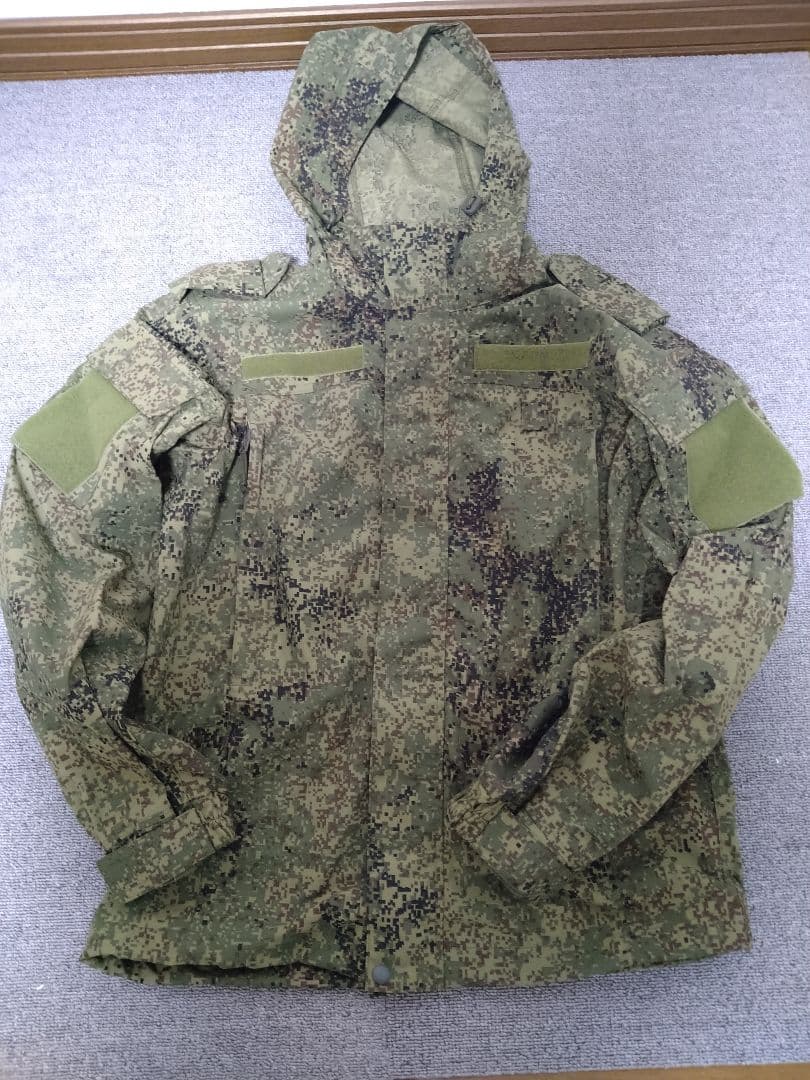 ロシア軍実物　VKBO デミシーズンスーツ上下　デジタルフローラ迷彩 Amazon.co.jp: ロシア軍 迷彩服 戦闘服 スナイパースーツ デジタル