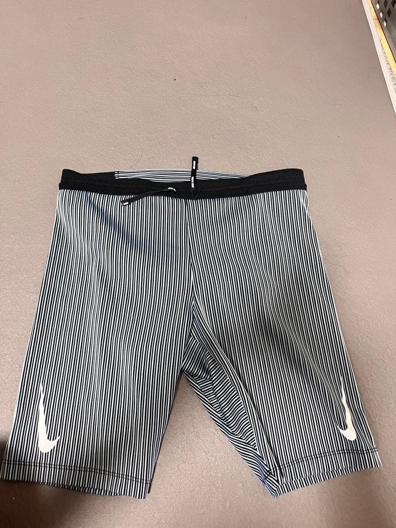 NIKE エアロスイフト ハーフタイツ サイズMです。 - メルカリ