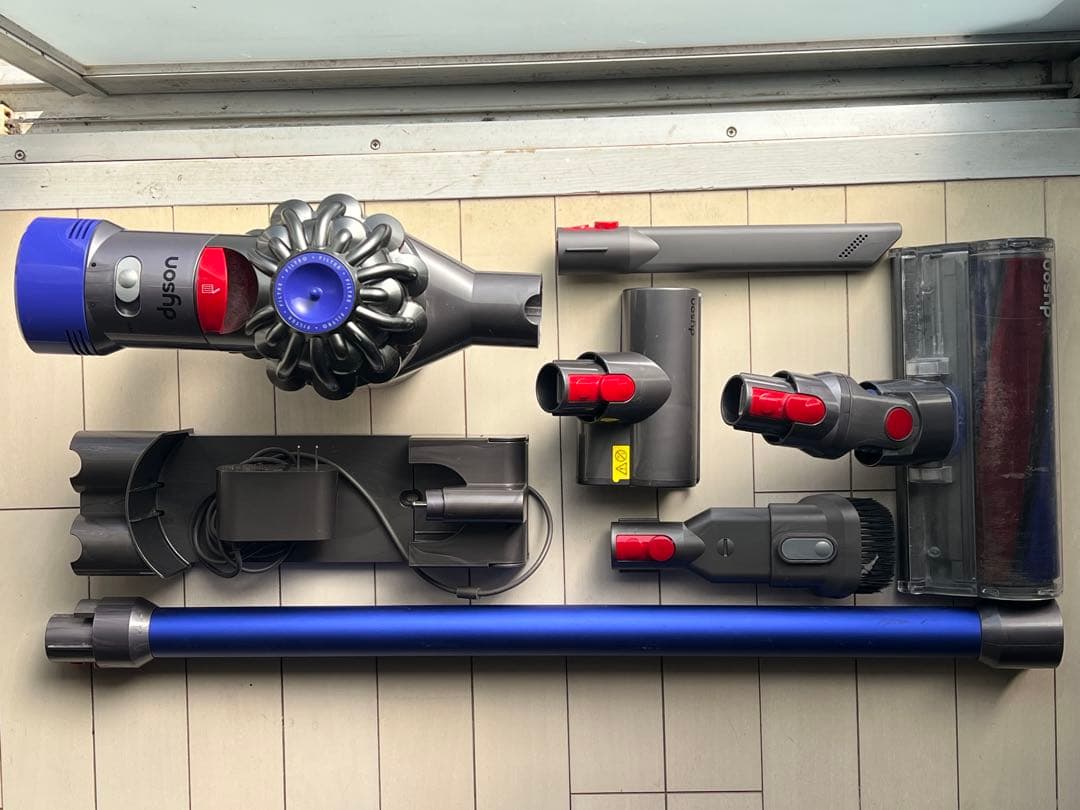 Dyson ハンディクリーナー コードレス　整備済み・動作確認済みです Dyson Micro Focus Clean (HH17) | Nickel/Iron