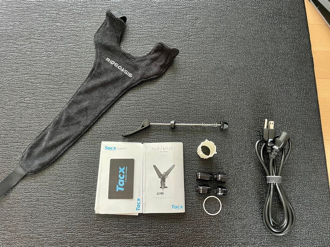 アクセサリー S.H.I.E.L.D.Tacx FLUX S Smart Trainer