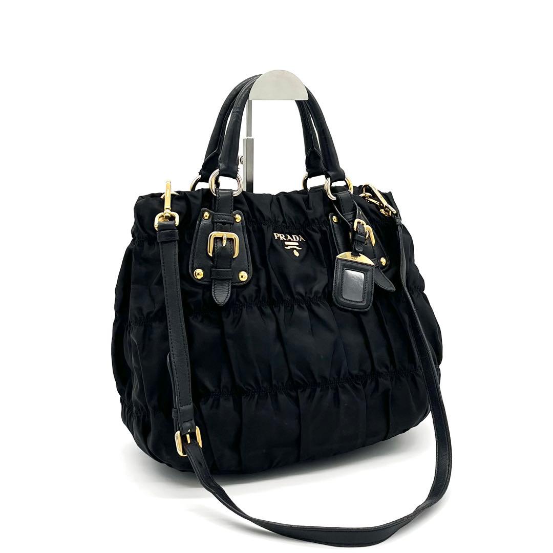 PRADAプラダ ボンバー ギャザー メタルロゴ G金具 2WAYハンドバッグ黒 PRADAプラダ ボンバー ギャザー メタルロゴ G金具 2WAYハンドバッグ黒