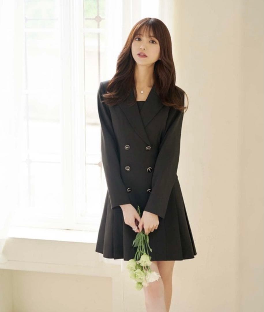 emiriawiz エミリアウィズ　ブラック ダブルブレスト ミニワンピース Tucked Waist Flare Dress | エミリアウィズ 公式オンラインストア