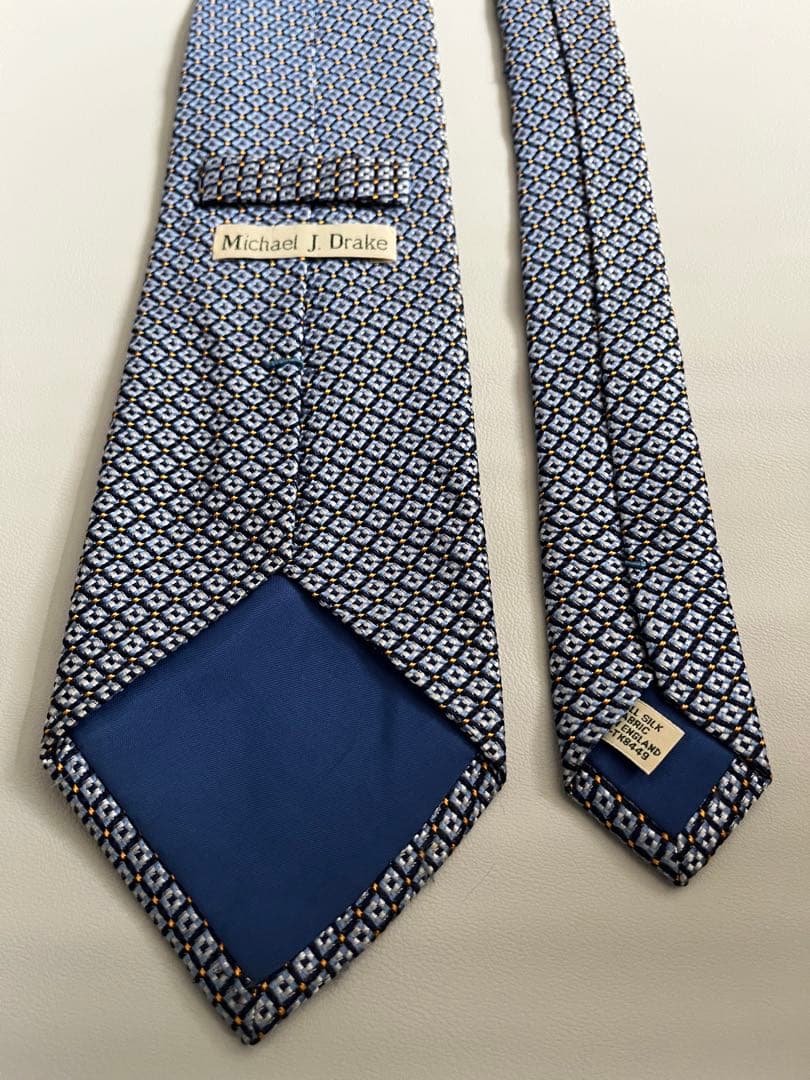 Michael J. Drake ネクタイ 幾何学模様