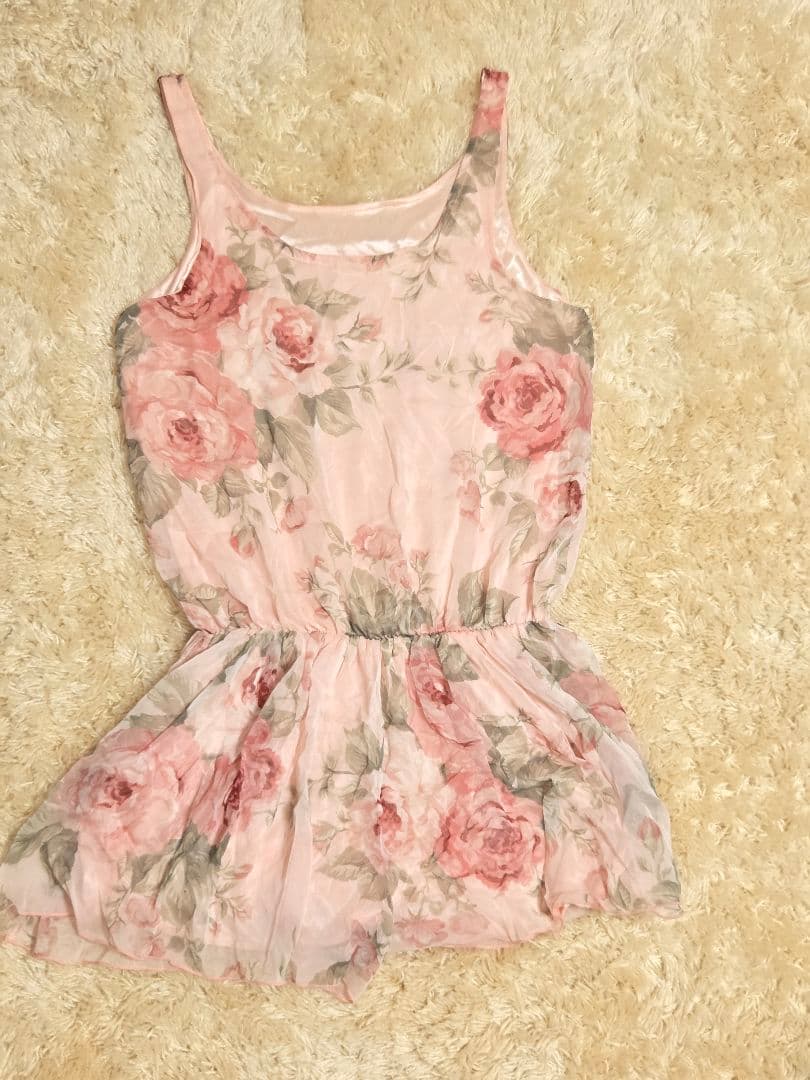 リズリサ風 薔薇柄ロンパース - メルカリ