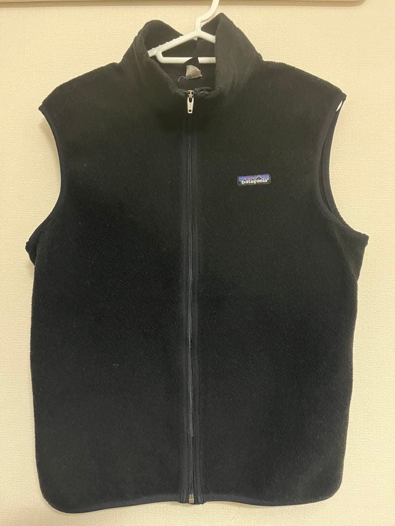 Patagonia フリースベスト 黒 M - メルカリ