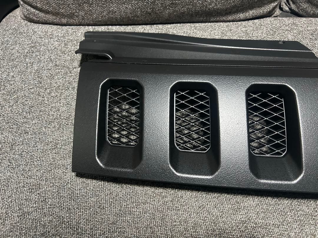 デリカD5‼️フロントグリル 送料込み‼️ラバーチッピング塗装 - メルカリ