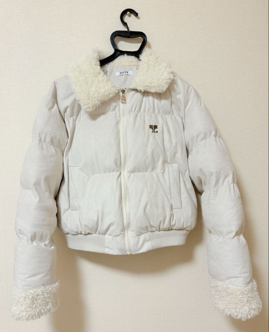 最安値】TITTY&CO. キルティングボアダウン アイボリー - メルカリ