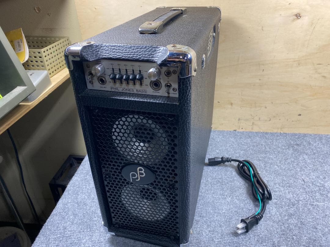 Phil jones bass briefcase 小型　ベースアンプ Briefcase | PHIL JONES BASS