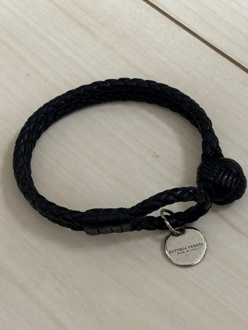 ボッテガヴェネタ ブレスレット イントレチャート 編み込み 黒 レザー