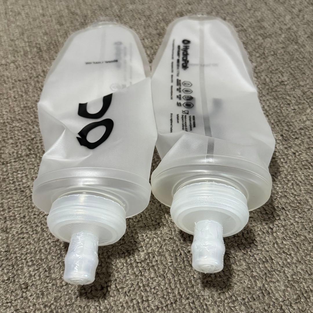 On Ultra Vest 10L Mサイズ フラスク新品2本付