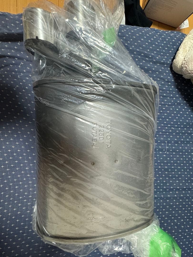 70カムリ　純正マフラー　新車外し 70カムリ 純正マフラー｜Yahoo!フリマ（旧PayPayフリマ）