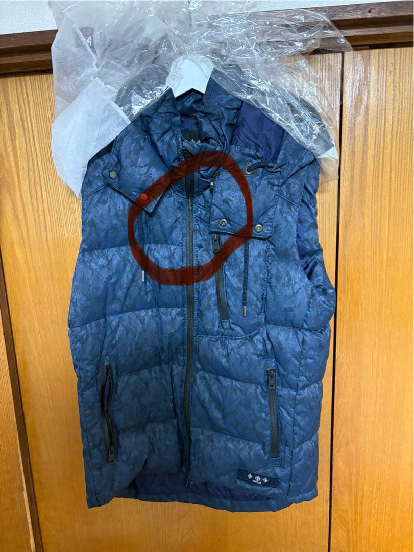 1974様用TATRAS ネイビー フード付きダウンベスト - メルカリ