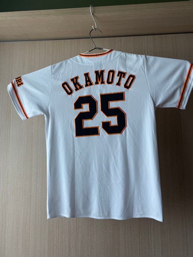 岡本和真 25アンダーアーマー ユニフォーム Lサイズ 読売ジャイアンツ