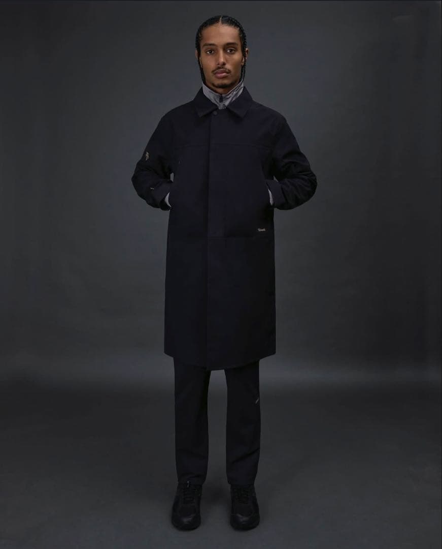 JJJJound デサント ALLTERRAINハードシェル ロングコート デサント オルテライン×ジョウンド、“くすみブルー”差し色の高耐水