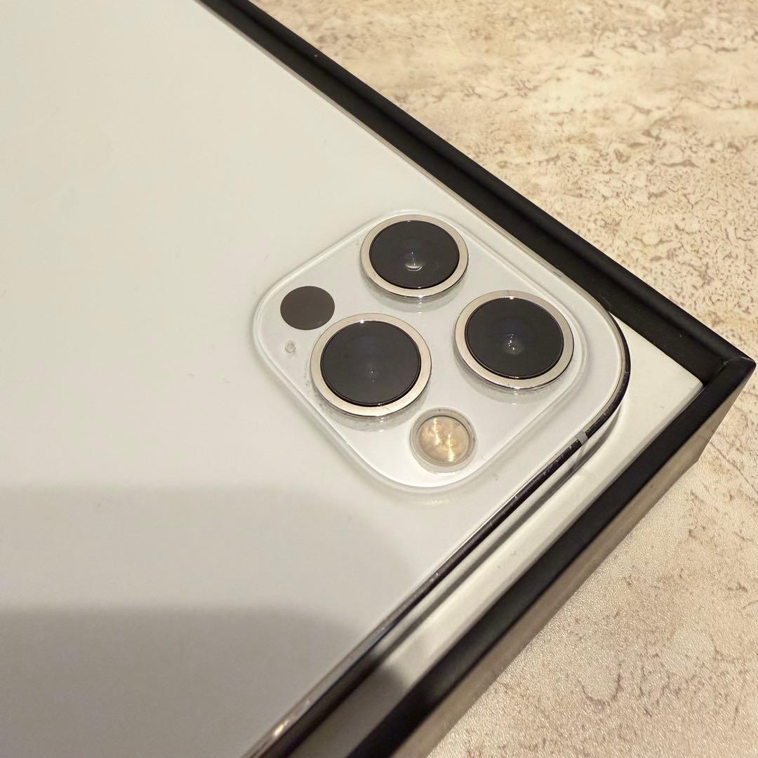 Apple iPhone 12 Pro シルバー 256GB 本体 - メルカリ