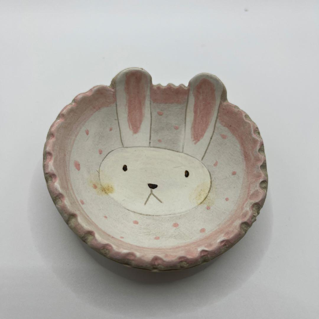 長田恵さん　うさぎの豆皿