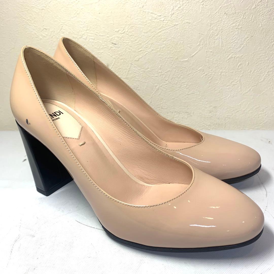 フェンディ FENDI サイズ表記「35」22.5センチ程度 ピンクエナメル