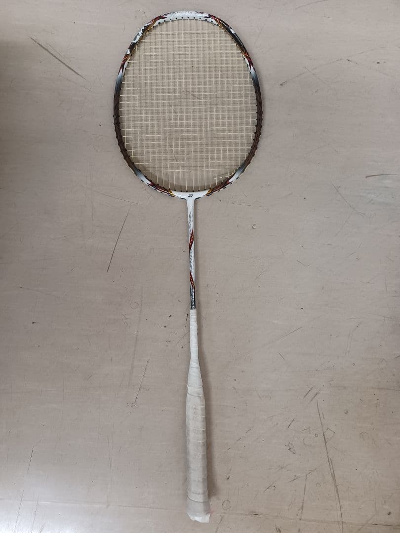 YONEX ボルトリック80 4U/G5 - メルカリ