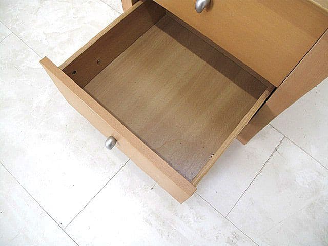 ボーコンセプト「トランジット」サイドチェスト ベッドサイドテーブル